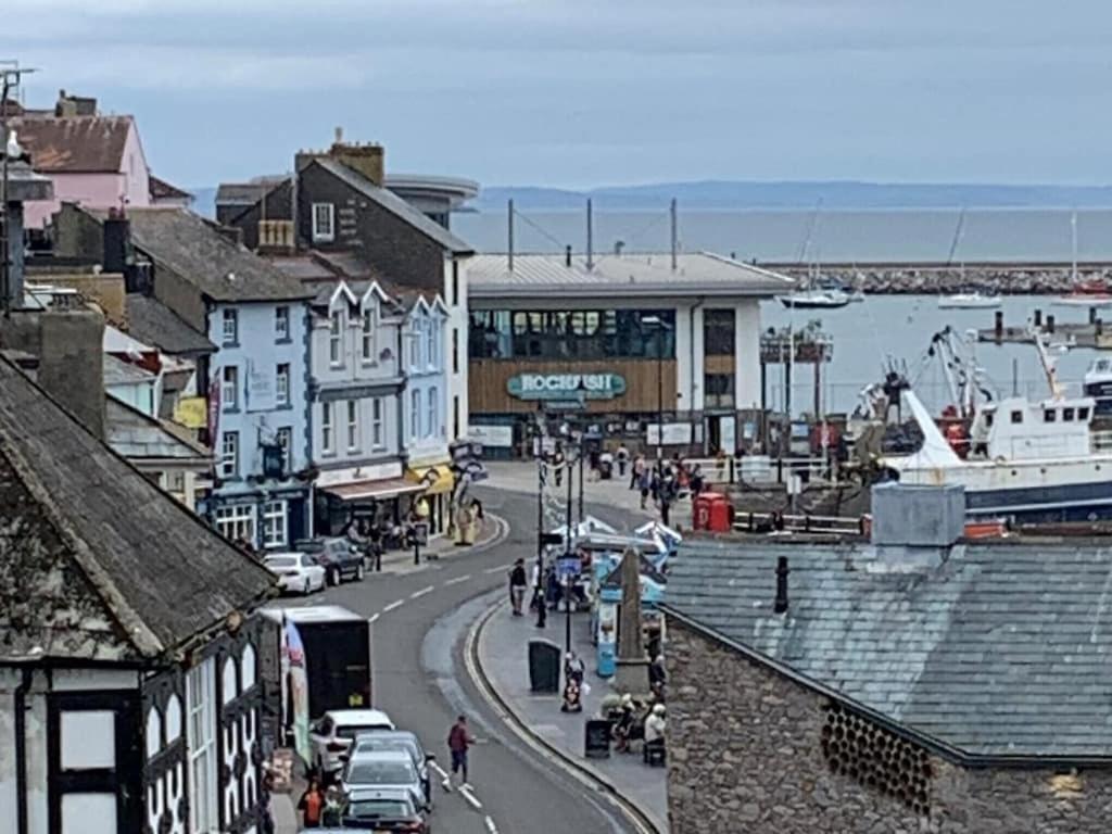 A Modern And Cosy Apartment Just Yards From Brixham'S Bustling Harbourside Exterior foto